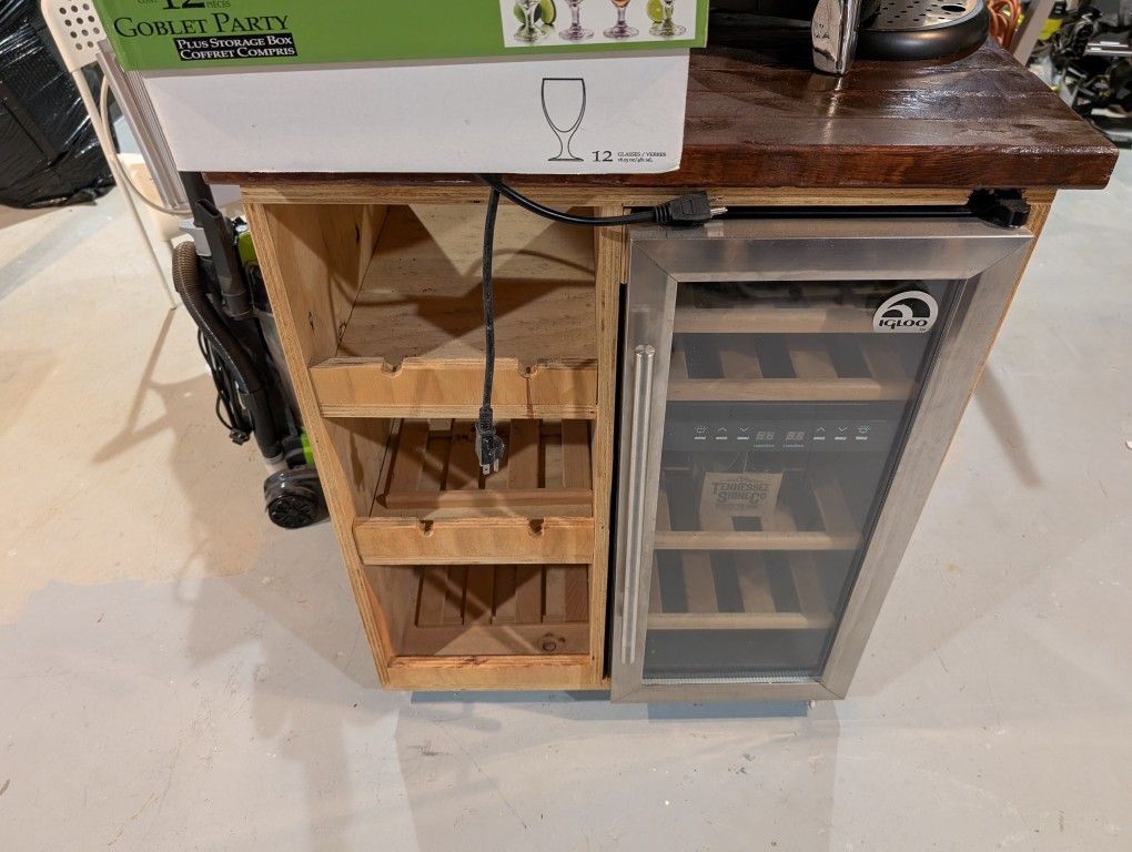 Mobile Storage And Wine Rack On Wheels