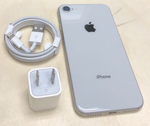 iPhone 8 64GB Factory Unlocked-Silver