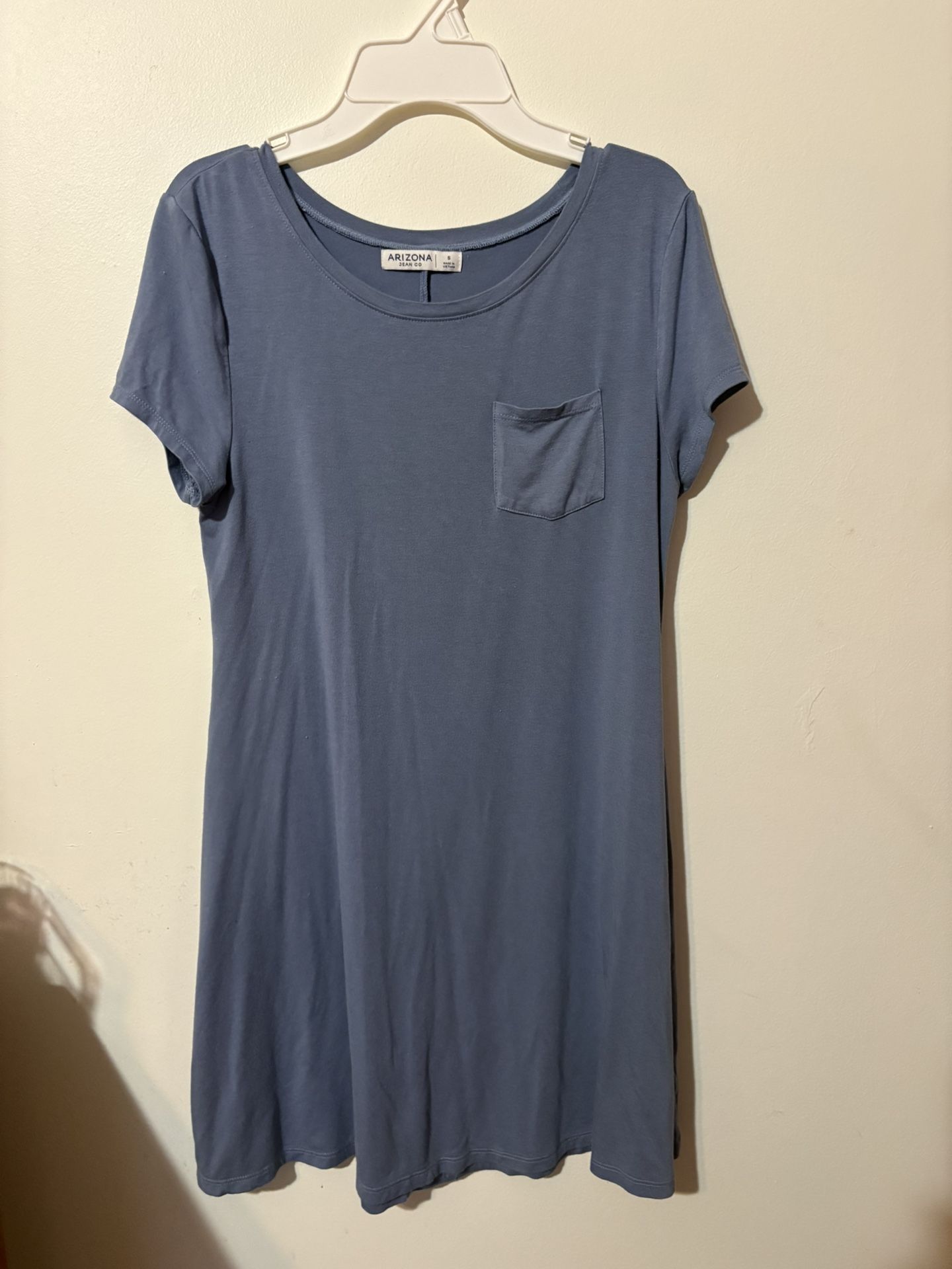 S Size Women’s/Juniors Like New Clothes