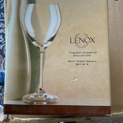  Lennox Tuscany Classics Collection Petit Pinot Grigio -  handcrafted Crystal
