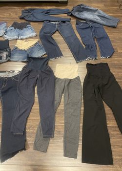 Maternity Clothes - Various sizes are M and L along with brands