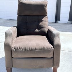 Push back Recliner