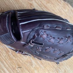 Vintage New Old Stock Leather Baseball Mitt 
