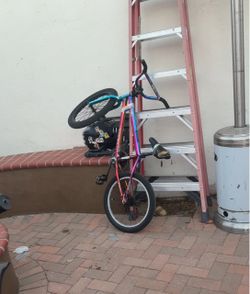 Hyper Jet Feul 20 inch wheelie bike