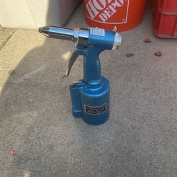 Air Rivet Tool