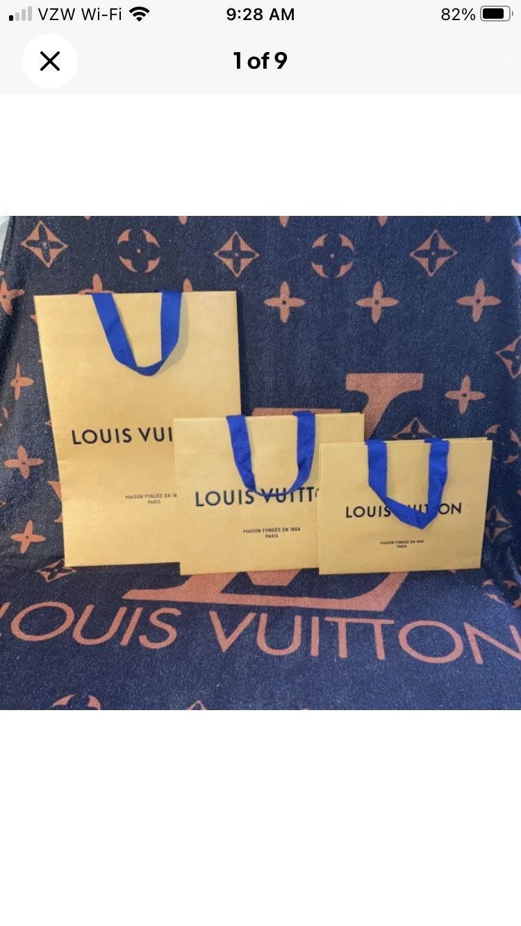 LOUIS VUITTON Shopping Bags 3 Different Sizes Lot.