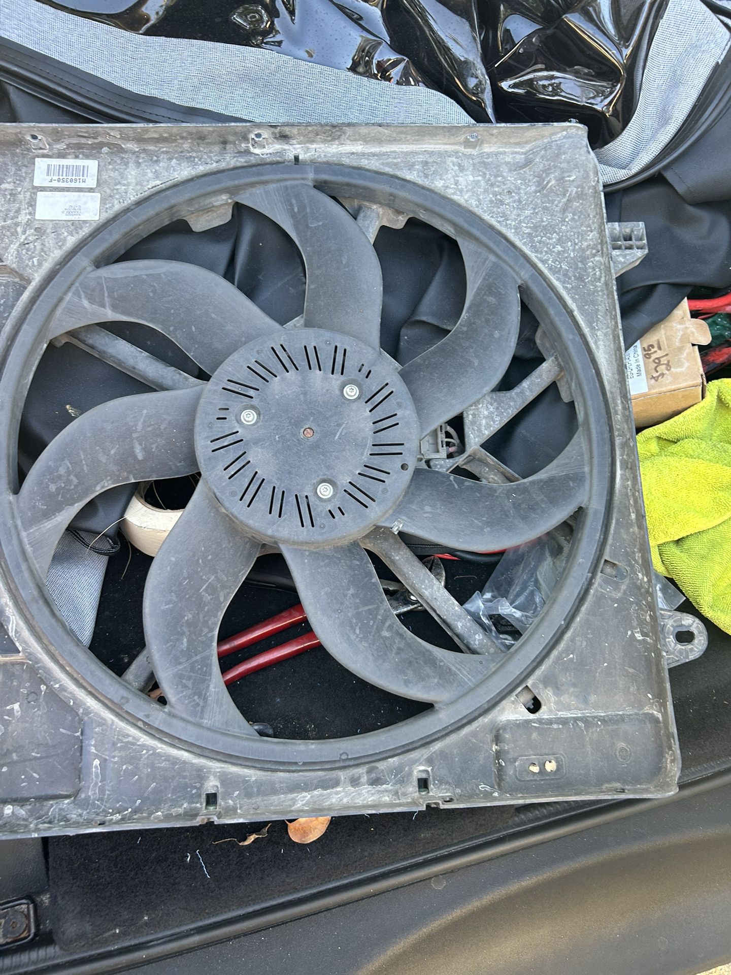 JEEP WRANGLER ORIGINAL 3.6  COOLING  FAN    EXCELLENT CONDITION 