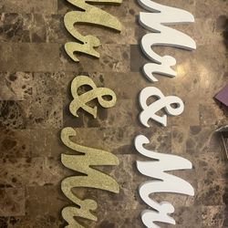 Mr & Mrs Wedding Letters 