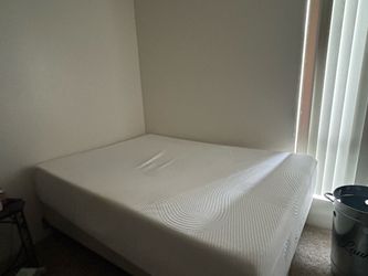 Free full sized bed