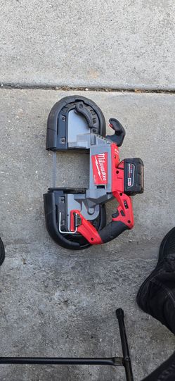 Milwaukee Deep Cut Band saw