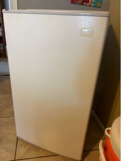 Whirlpool Mini Fridge
