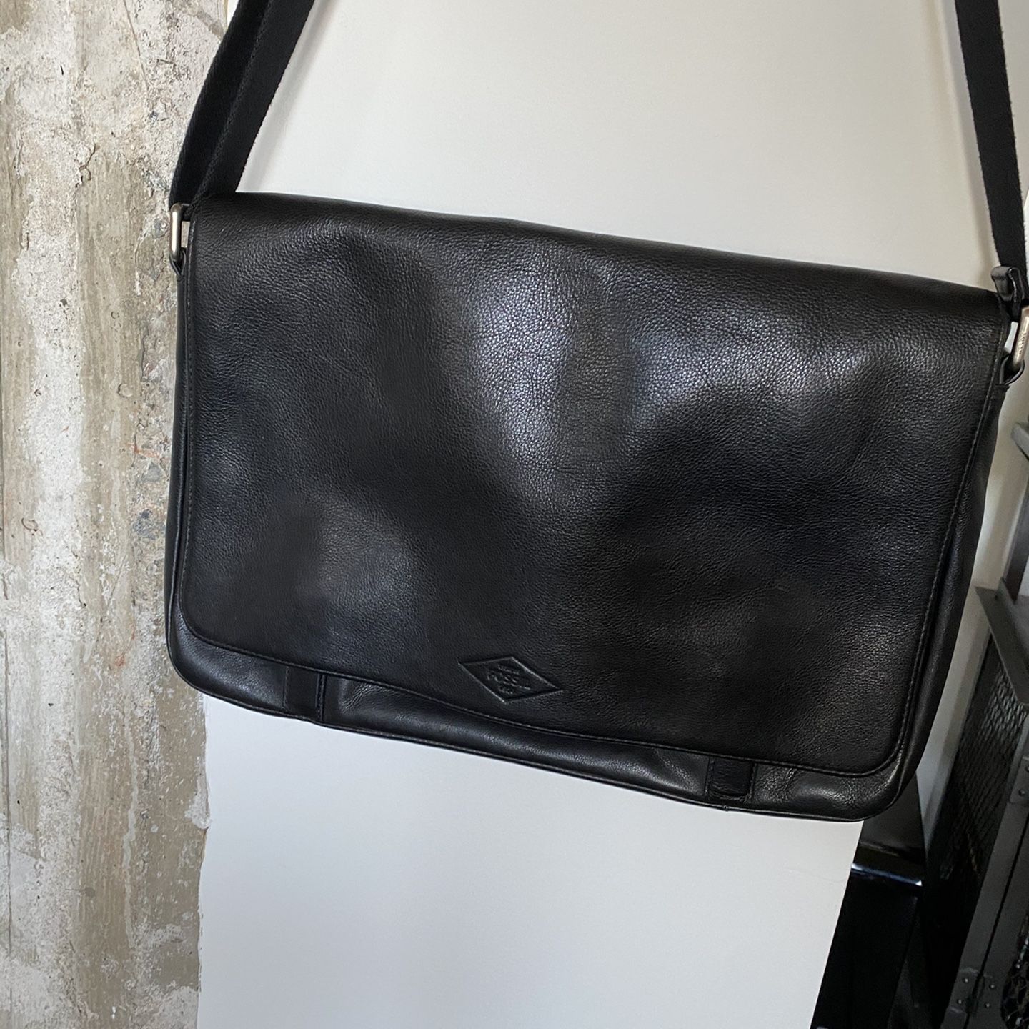 Fossil Messenger Bag 16x11 Black Leather