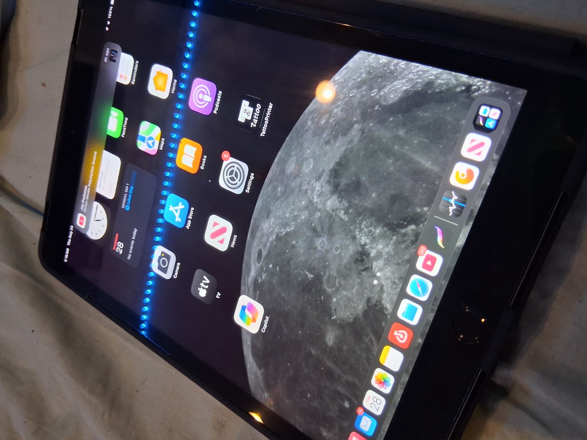 iPad With Ipencil And Protector Case