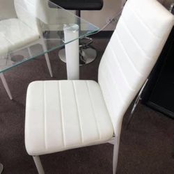 5pc Dining Room Table Set 