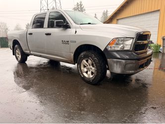 2014 RAM 1500 ST