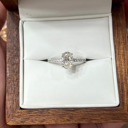 14k Diamond Ring 