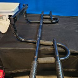 Professional door mount pull up bar