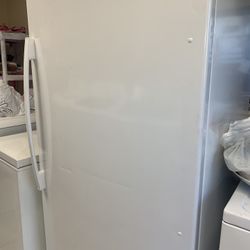 Wilpool Freezer 