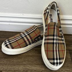 Burberry Check Print Slides