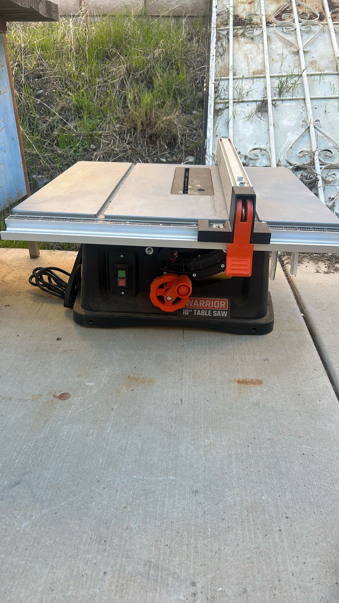 Table Saw Almost New