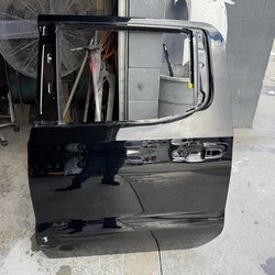 2021 GMC  left rear door