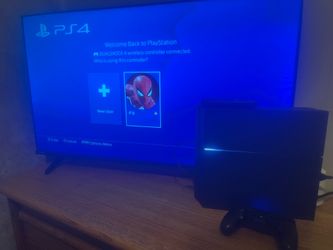 Hisense roku Tv and ps4