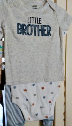 Brand New Baby Boys Little Brother 18 months set