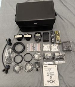 Nikon R1C1 Wireless Close-Up Speedlight System