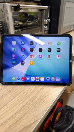 iPad Pro 11” (2022) Wi-Fi Only