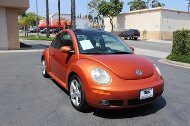 2010 Volkswagen New Beetle