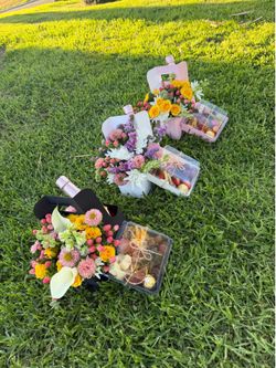 National girlfriend day arrangements