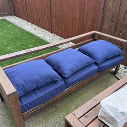Outdoor Couches/Coffee Table/Fire Pit (Cushions)