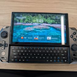 2025 GPD Win 4 8840u 32GB RAM, 4TB NVME