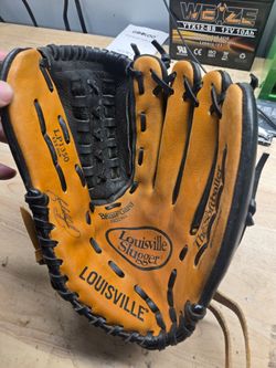 Louisville Slugger softball glove