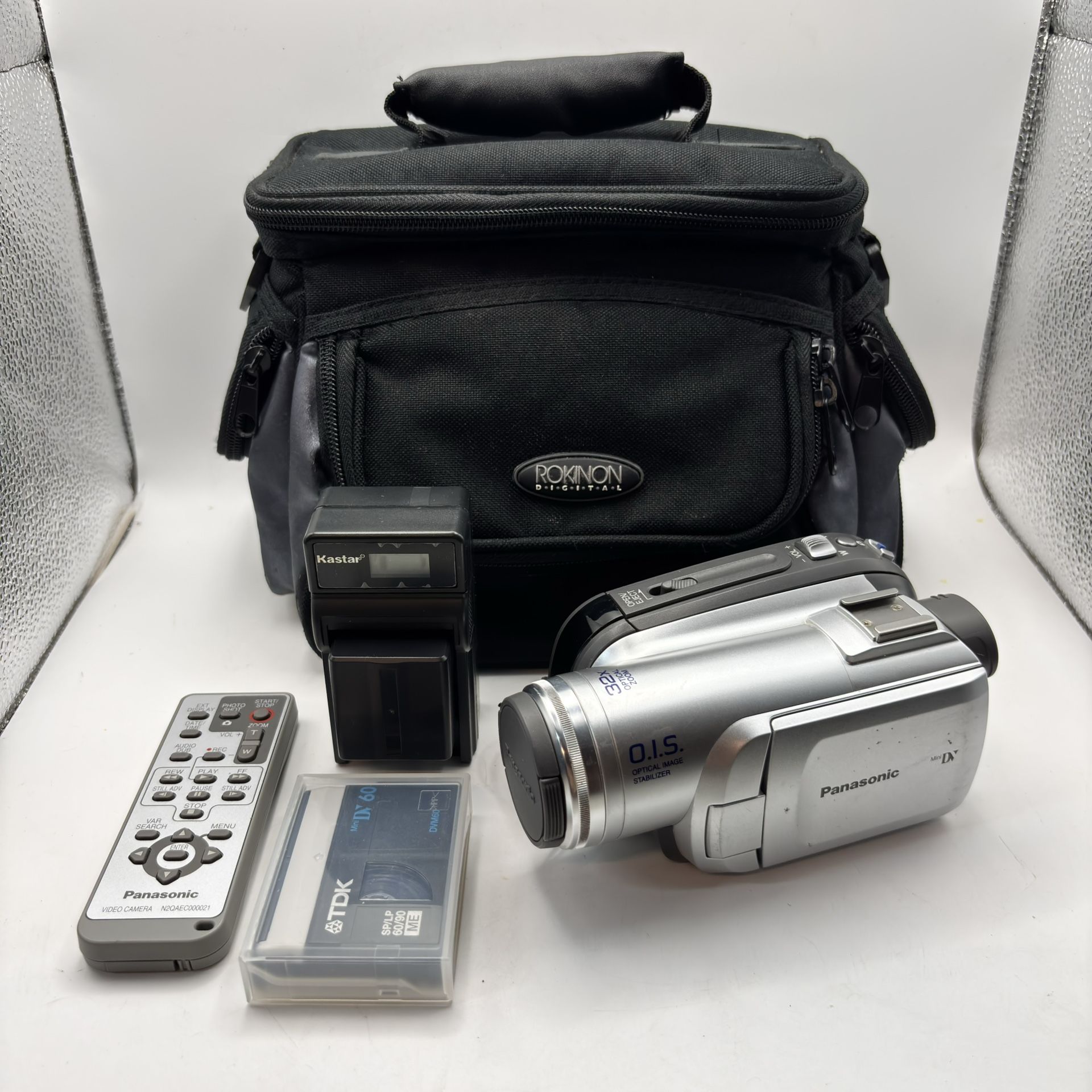 Panasonic PV-GS80 Digital Camera Camcorder Mini DV 32x Tested Works