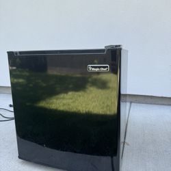 Magic Chef Mini Fridge 
