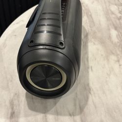 Dolphin Speaker