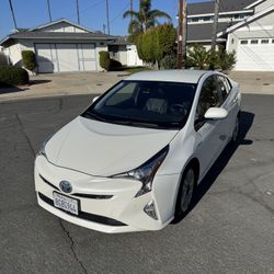 2018 Prius 3 Touring