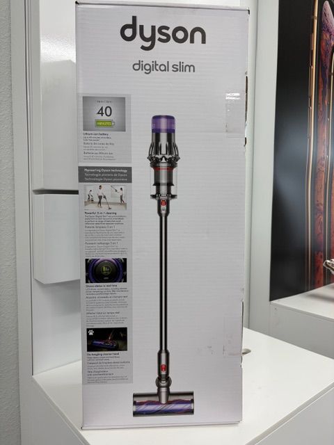📱 BLACK FRIDAY DEALS -🚨 Powerful, Lightweight, Cord-Free – Dyson Digital Slim Vacuum Now from $449! Take It Home for $1 Today