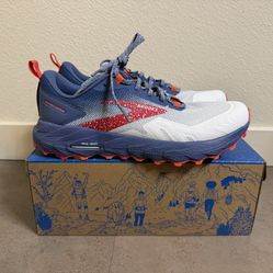 Brooks Women’s Cascadia 17 Trail Running Shoe. Size 11,5
