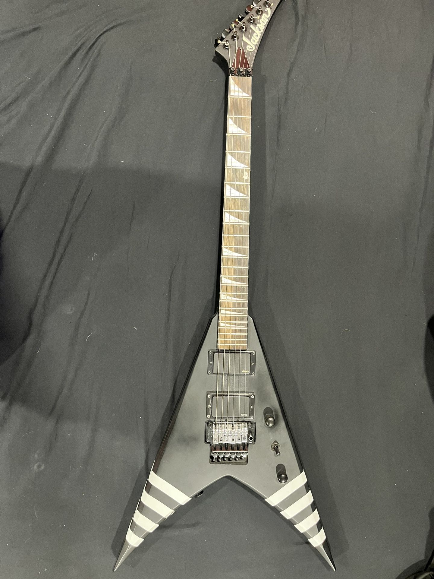 Jackson X Series King V KVXMG WITH CASE - Convicted stage guitar