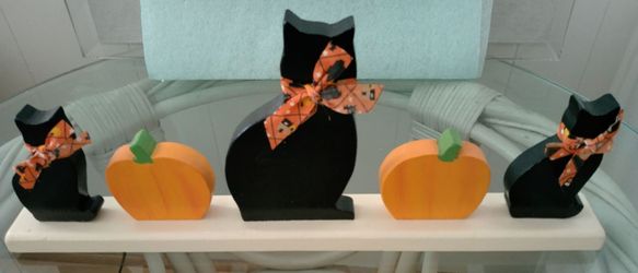 Halloween Folk Art Style Display