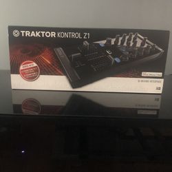 Traktor DJ Mixer