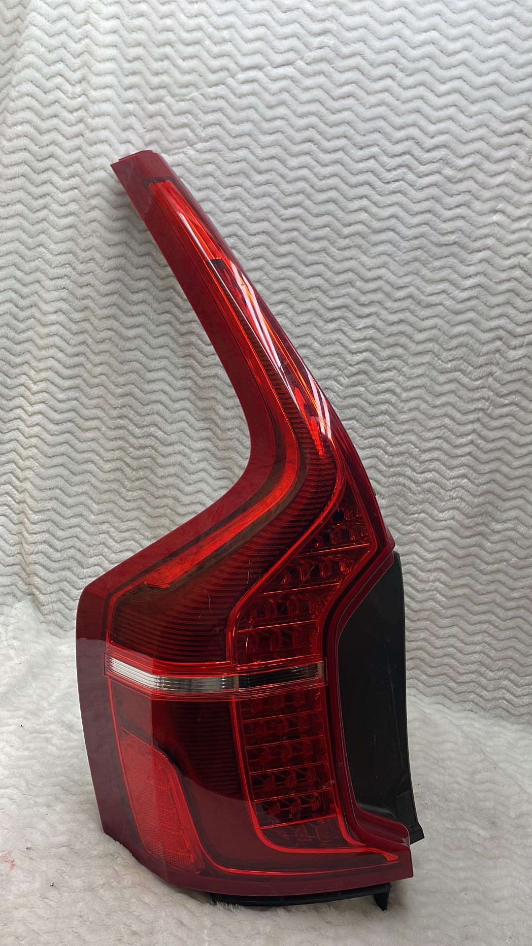 2016 2025 VOLVO XC90 LED OUTER TAILLIGHT LAMP LEFT DRIVER SIDE OEM 