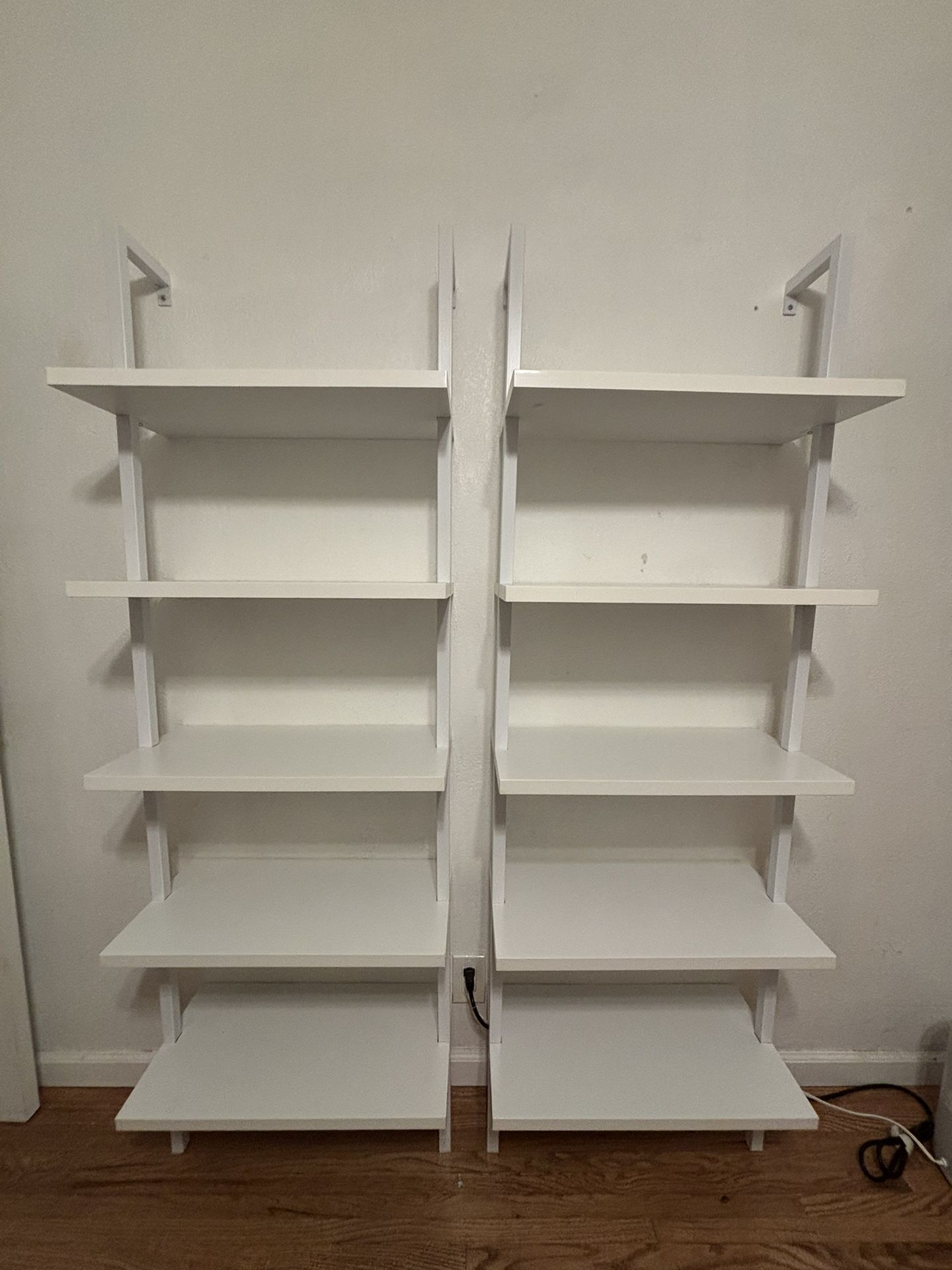 Bookshelf (2)