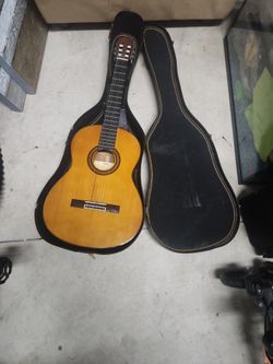 Yamaha G231 Guitar