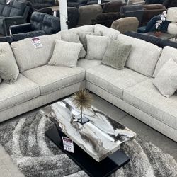 SALE❗️Beige 3-Piece Sectional  BRAND NEW