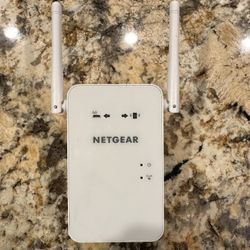 NETGEAR WiFi Mesh Range Extender EX6100