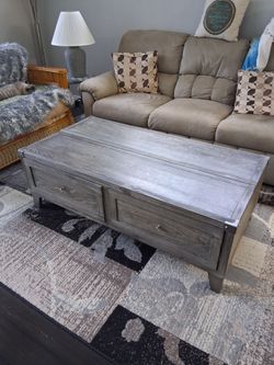 Ashley Todoe Lift Top Cocktail Coffee Table T904-9