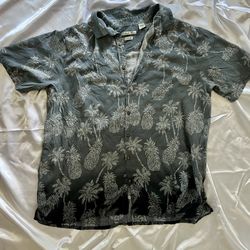 Set of two men’s button up shirts 3x. 